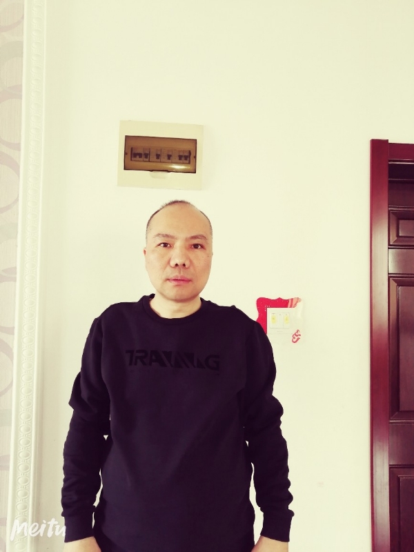 酒香四溢的第四张照片--哈尔滨中老年相亲网
